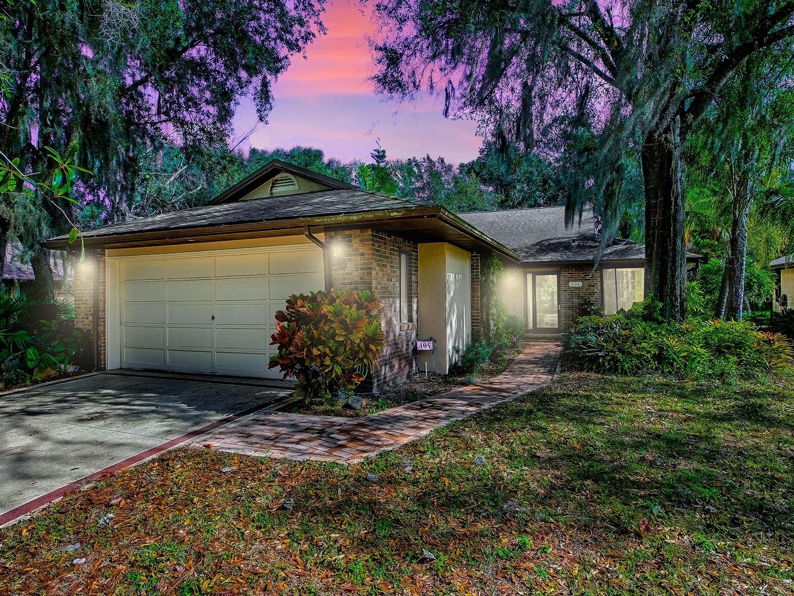 104 Waterwood Drive, FL