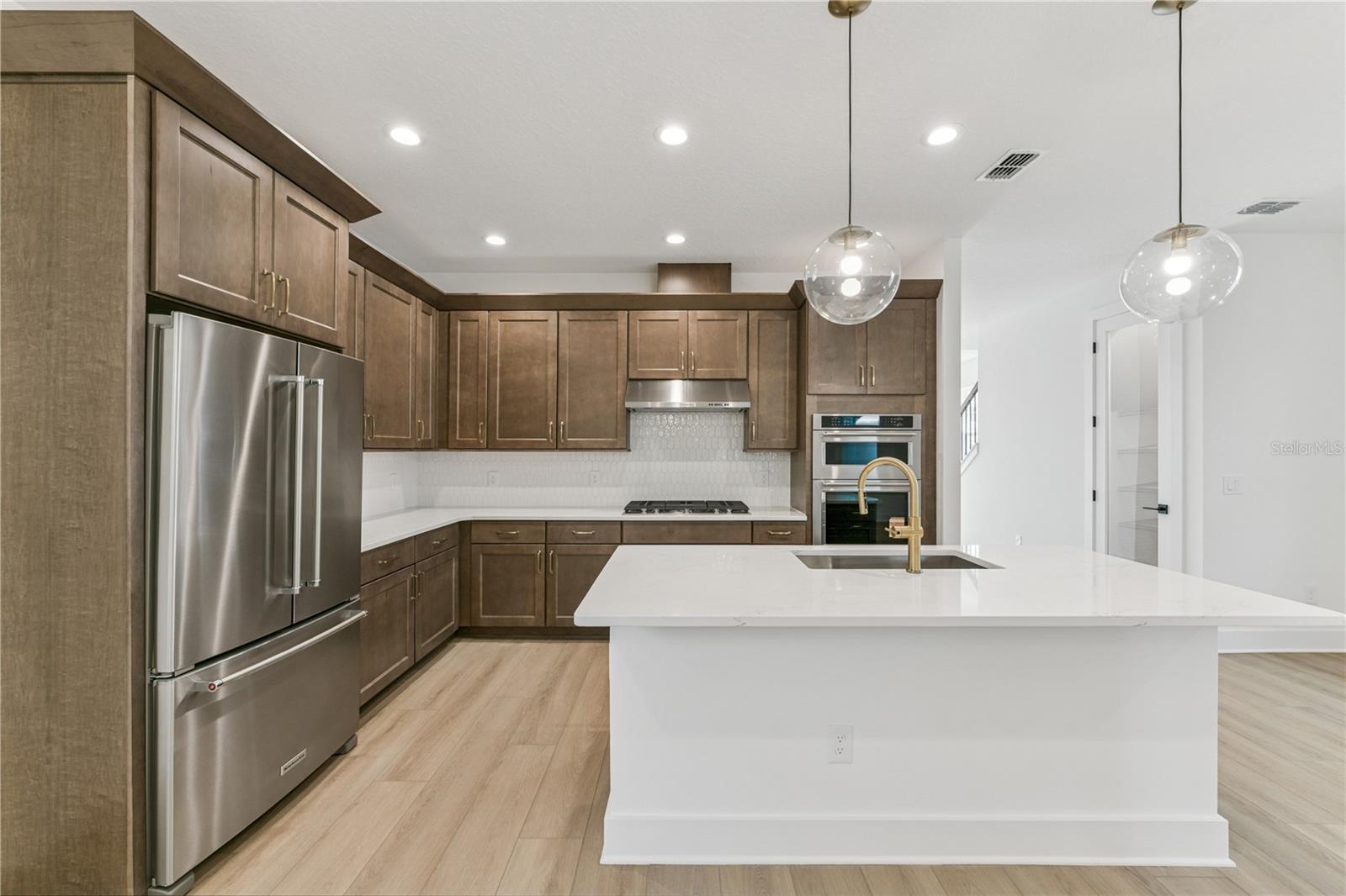 2600 Long Pine Avenue, FL