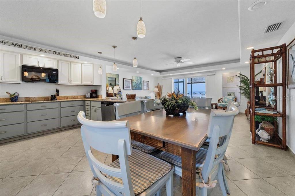 6154 Midnight Pass Road, FL