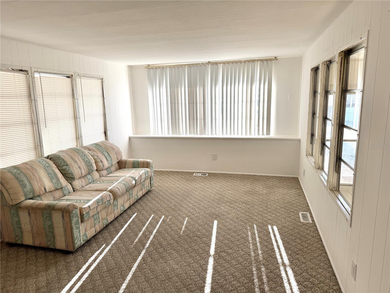 4928 Desert Inn Avenue, FL