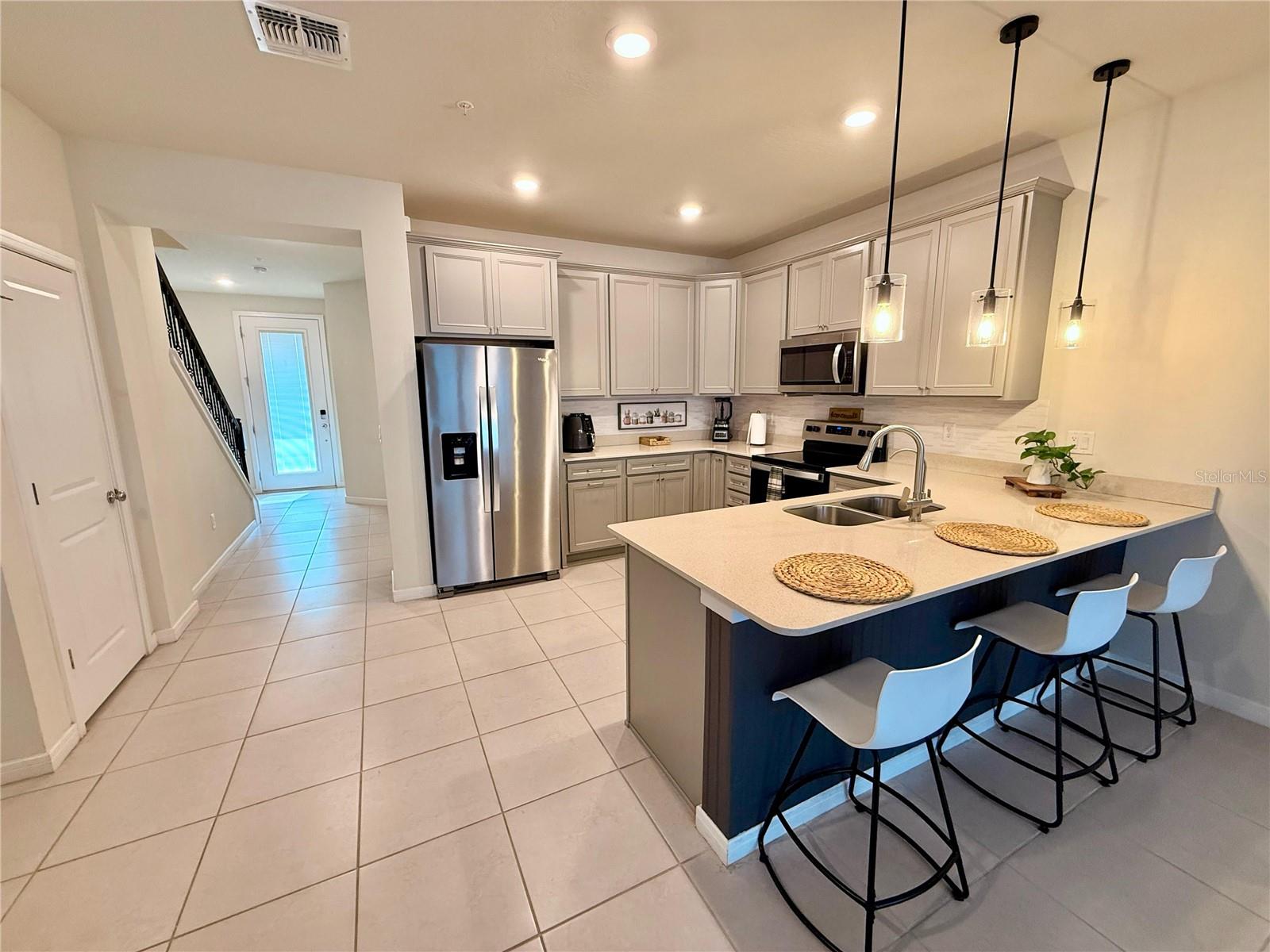10923 Leafshore Loop, FL