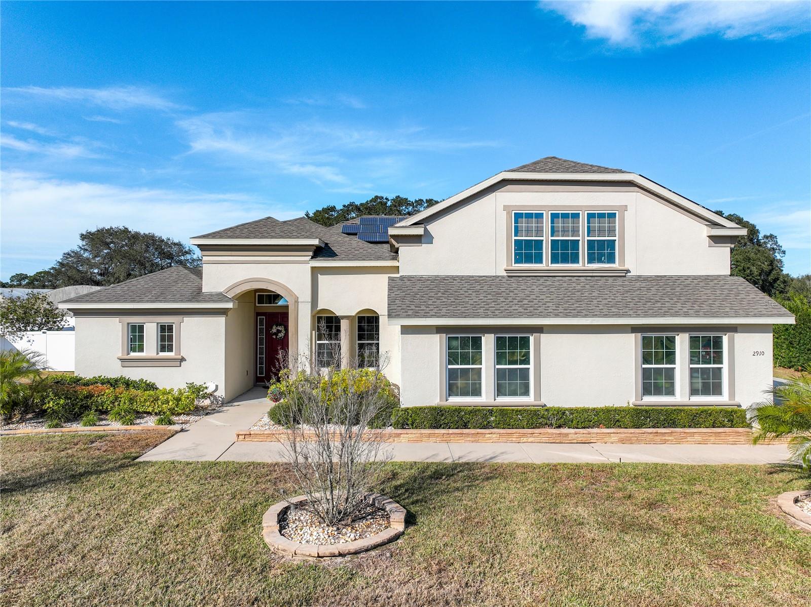 2910 Sand Oak Loop, FL