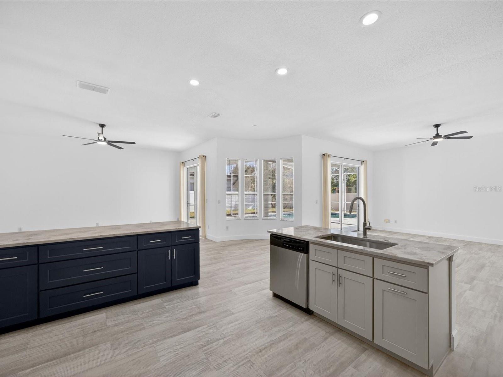 411 Boxwood Drive, FL