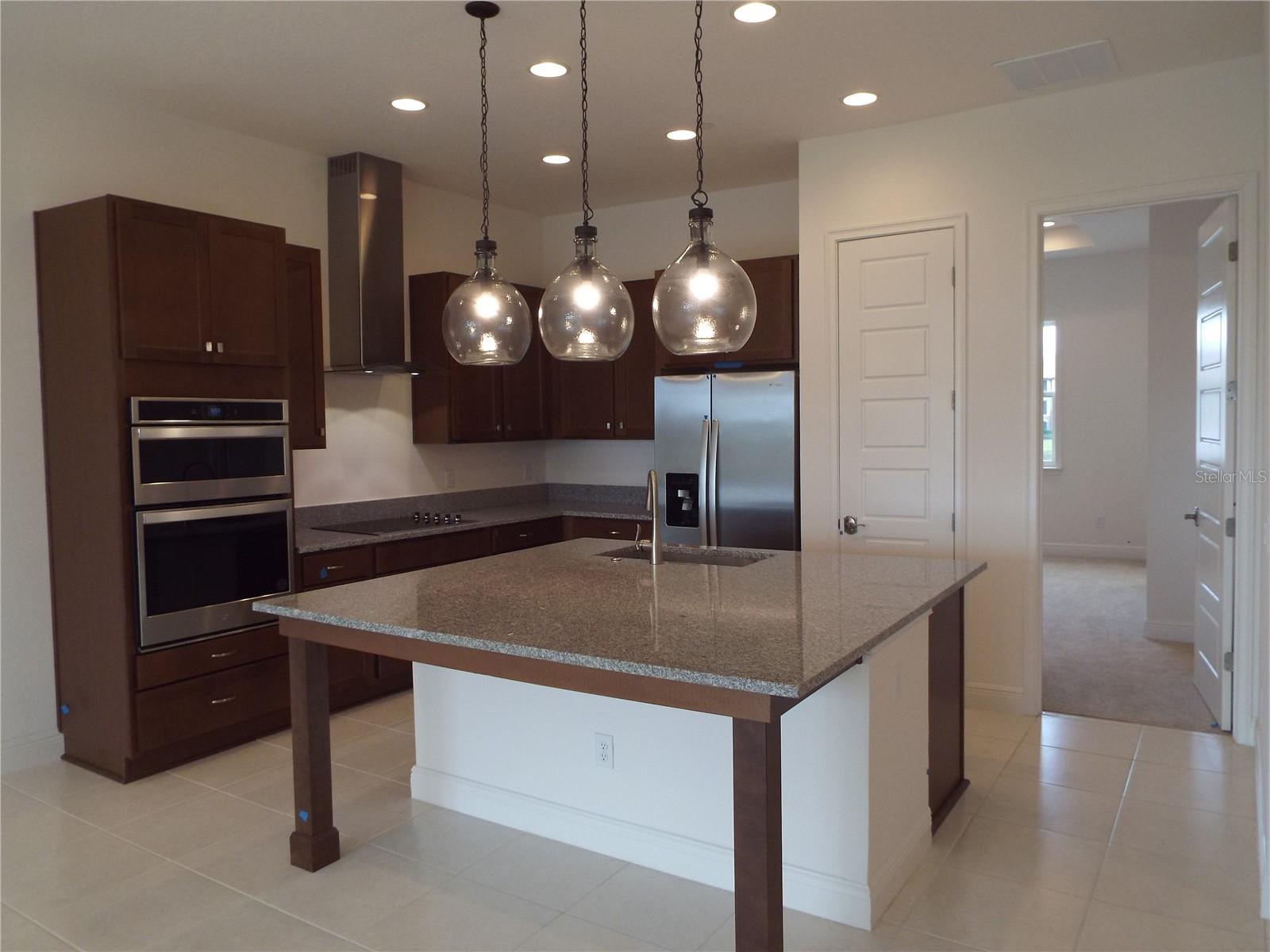 10090 Sunnifa Alley, FL