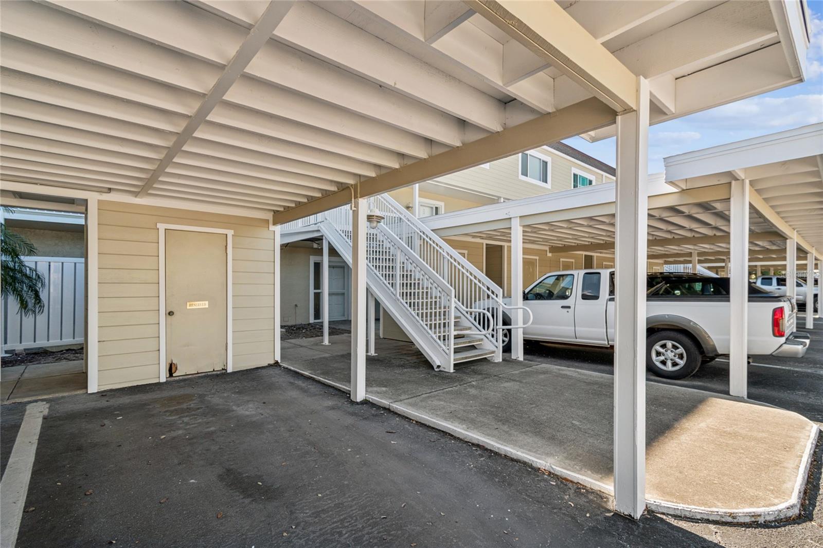 433 Paula Drive, FL