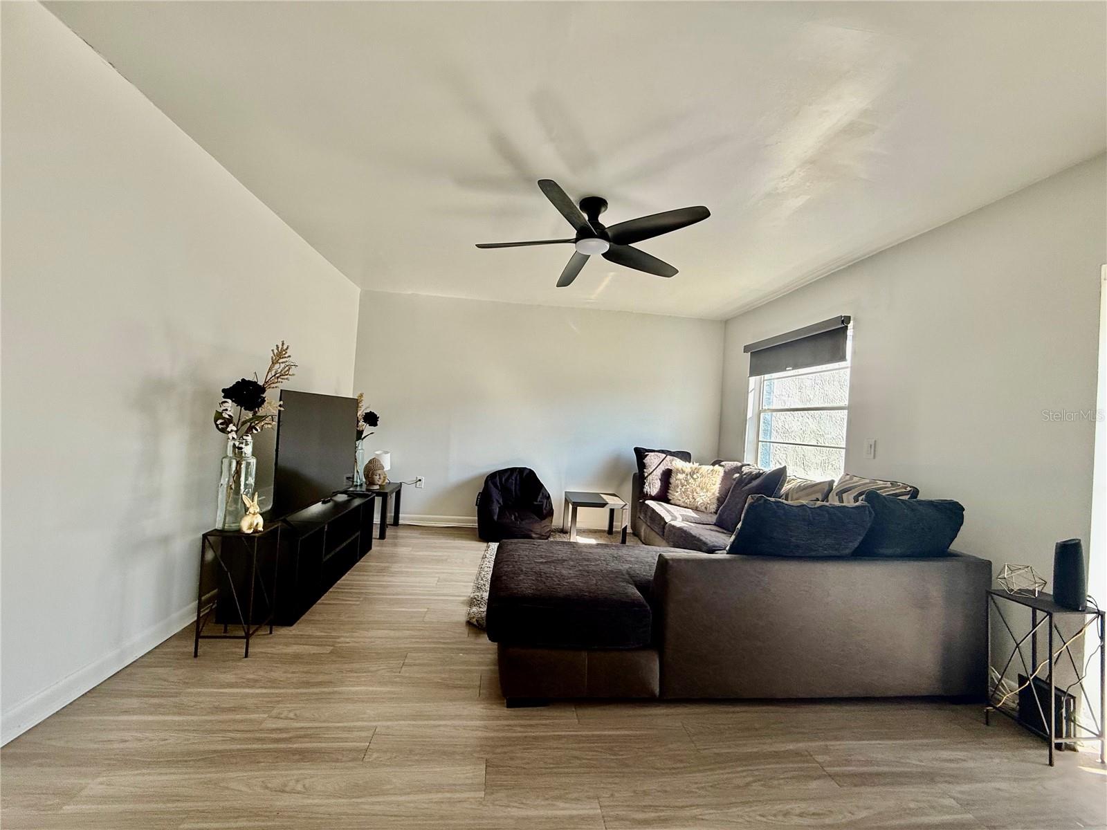 2507 Alafaya Trail, FL
