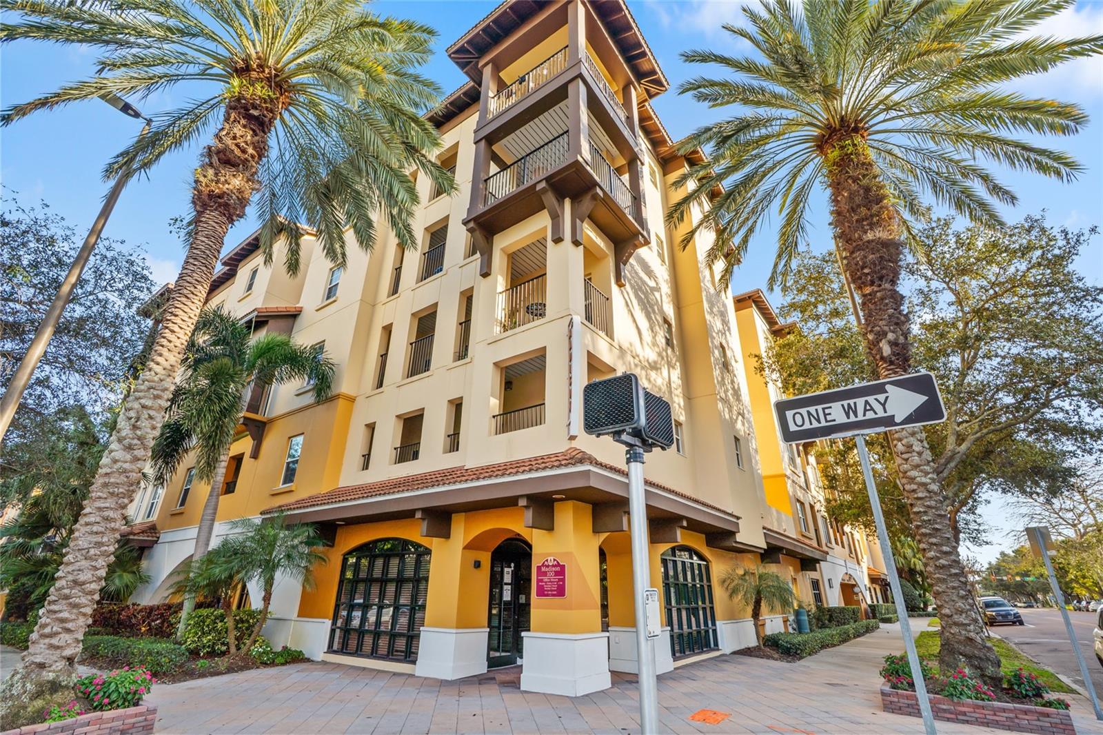 100 4th Avenue, FL