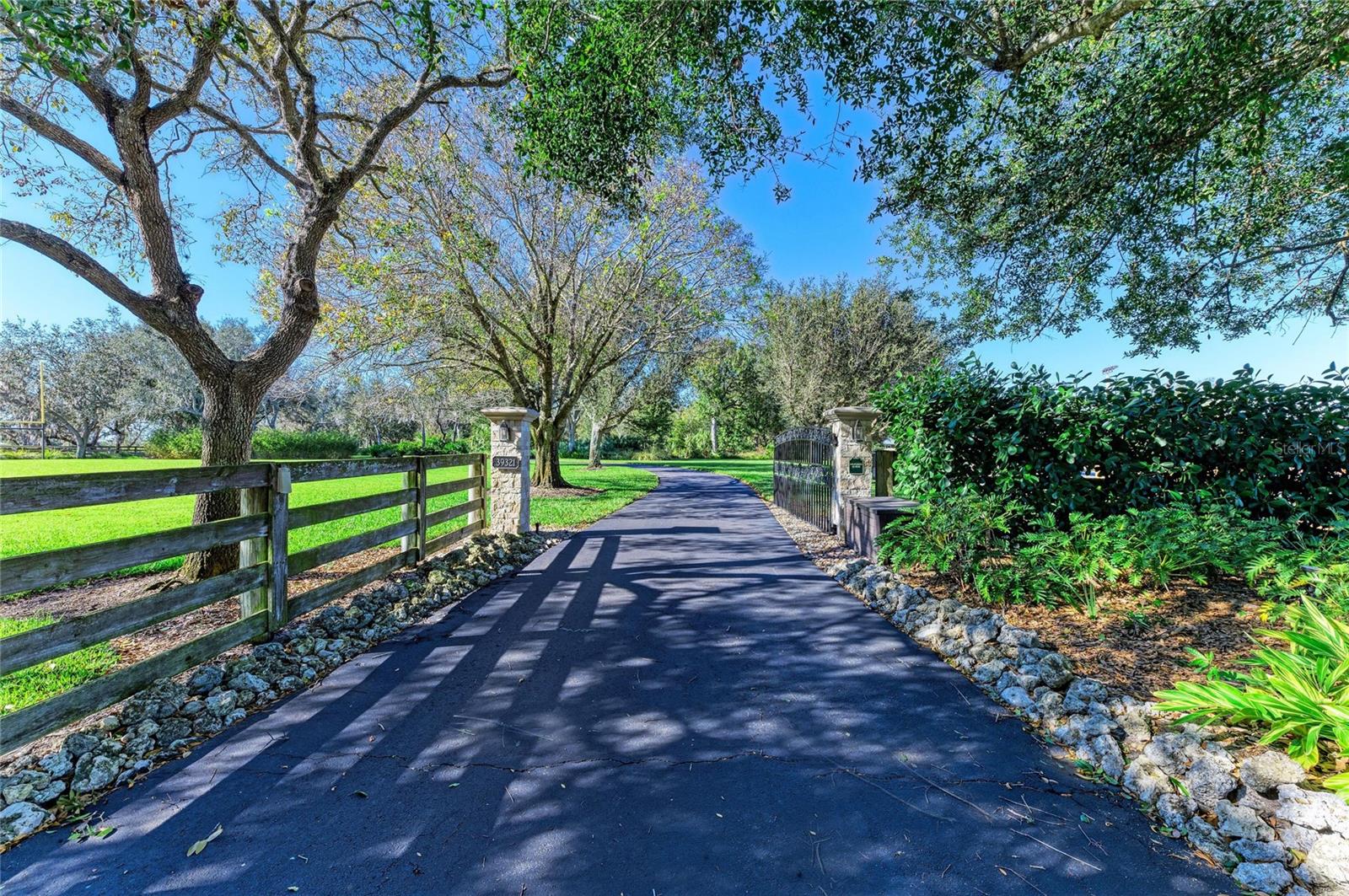39321 Washington Loop Road, FL
