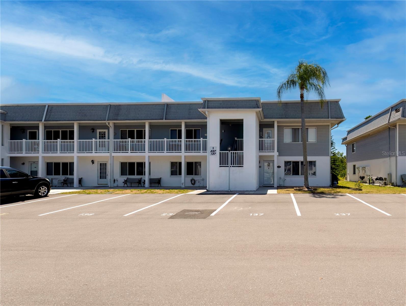 22375 Edgewater Drive, FL