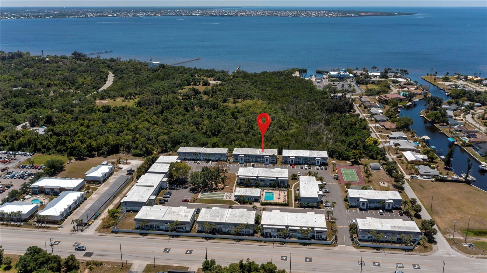 22375 Edgewater Drive, FL