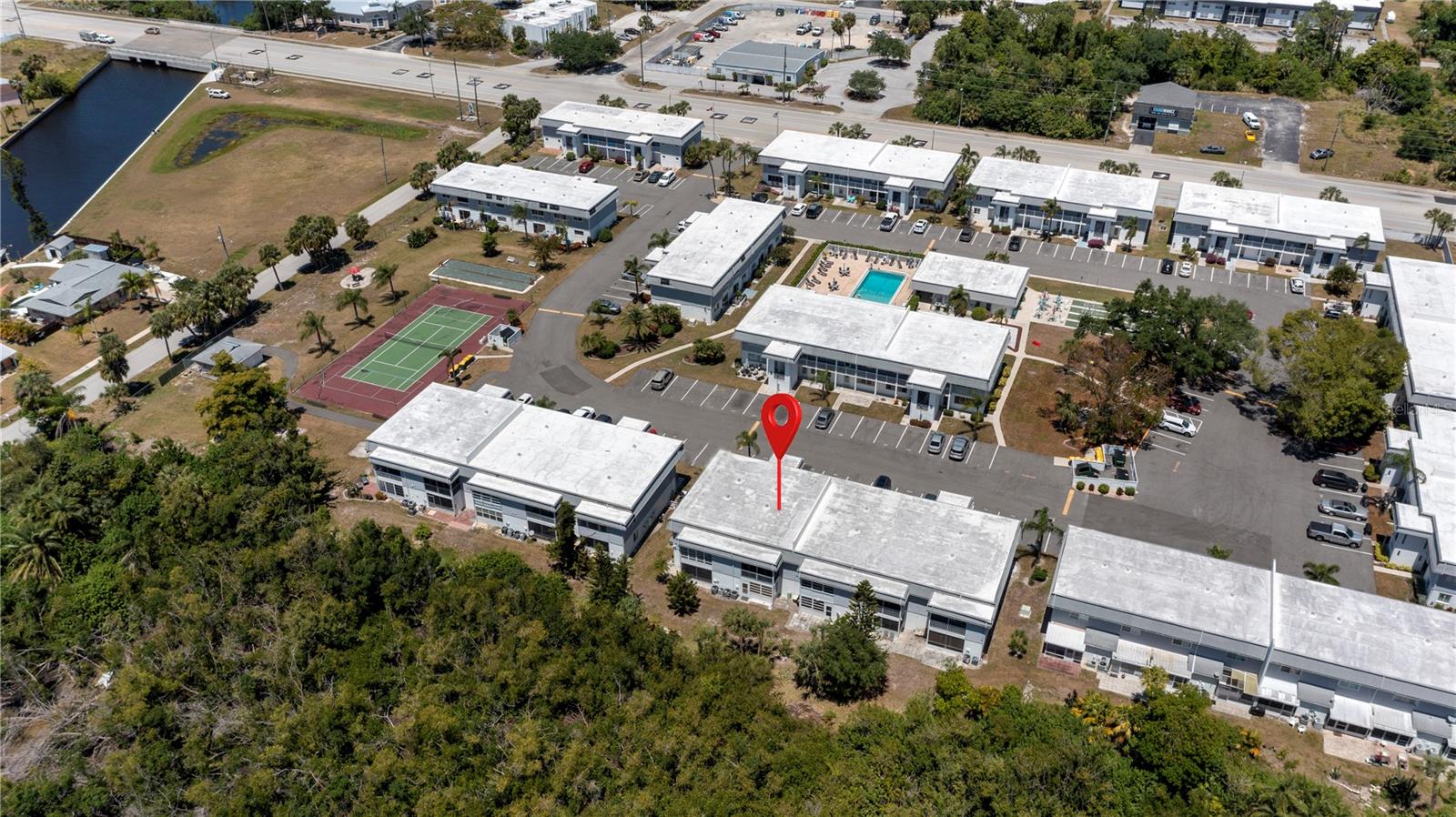 22375 Edgewater Drive, FL
