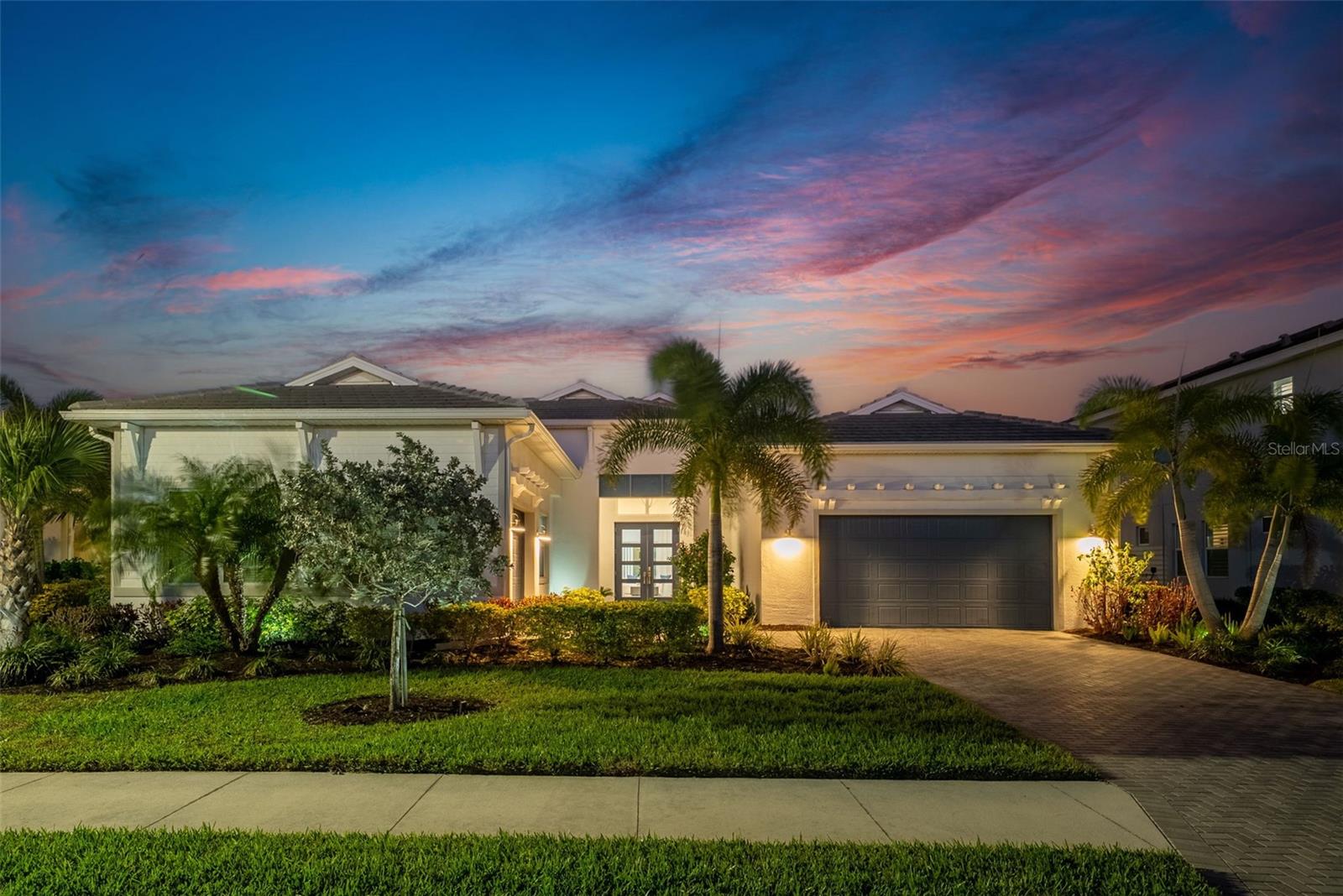 8276 Redonda Loop, FL