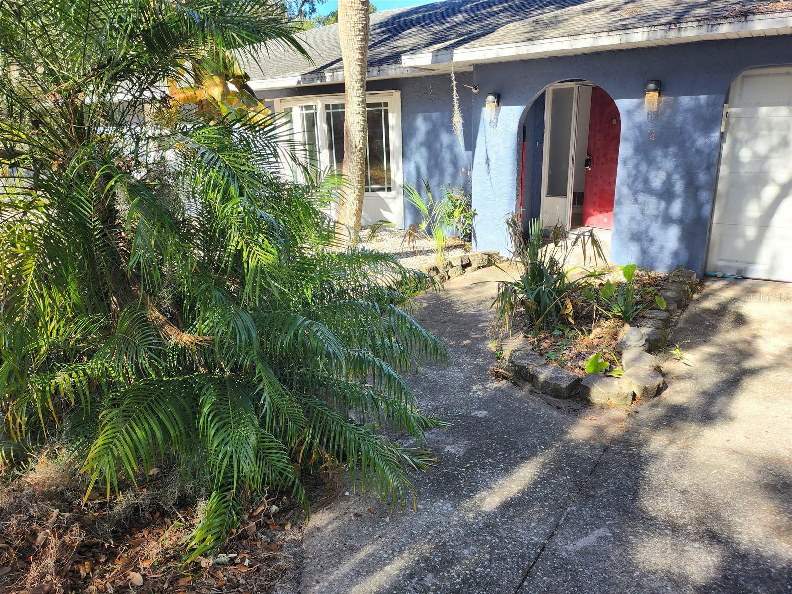 25 Emerald Drive, FL