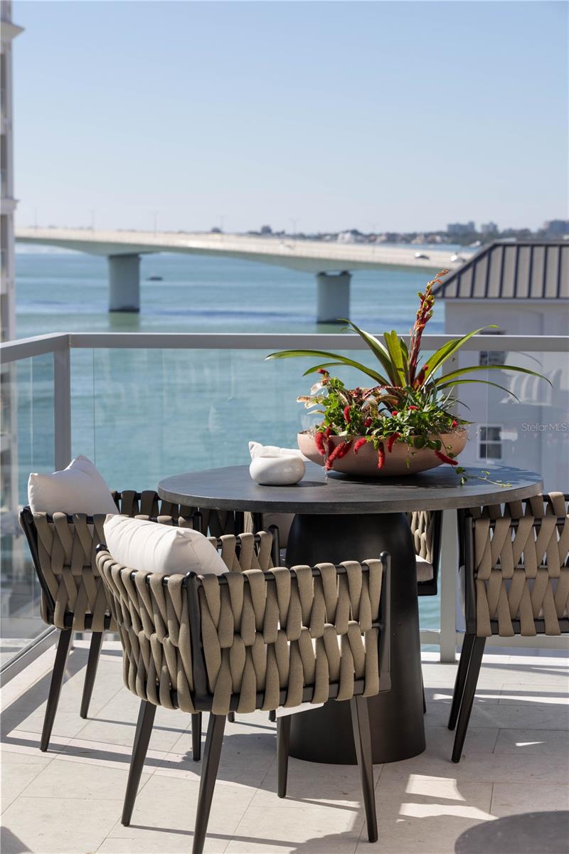 253 Golden Gate Point, FL