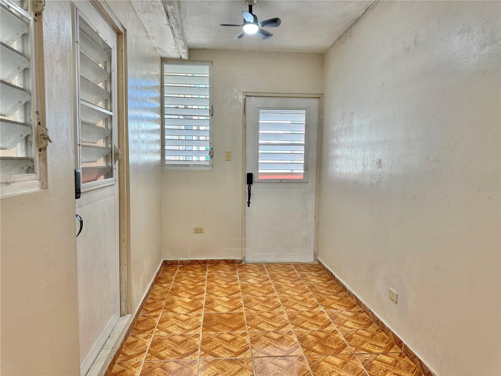 Paseo Magdalena St. Urb. Levittown Lakes, PR