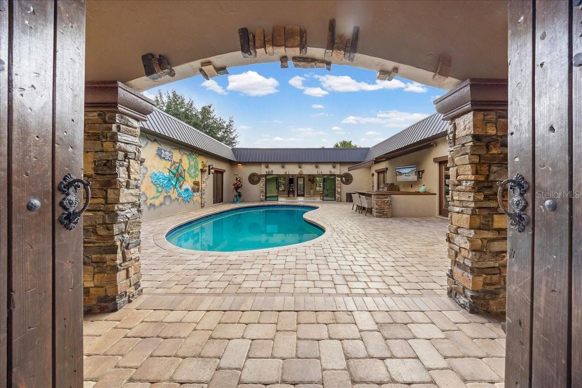 452 Paradise Point Road, FL