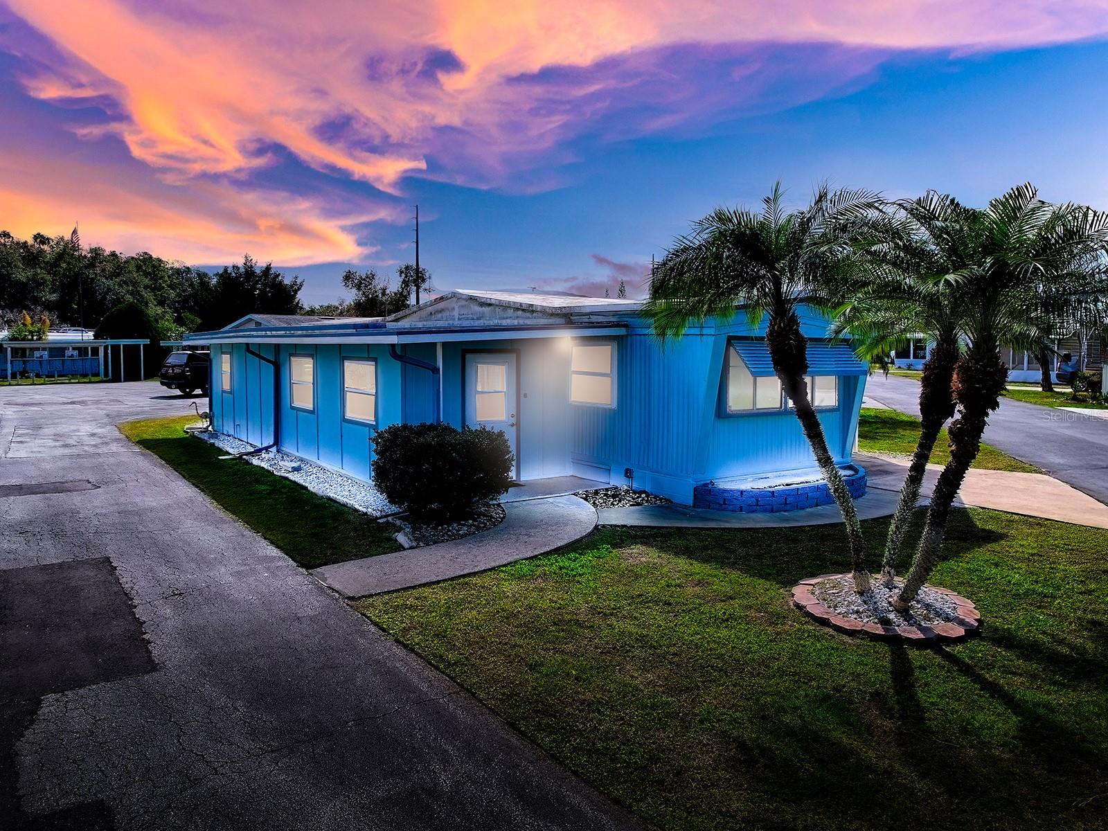 211 Rue De Paresse, FL