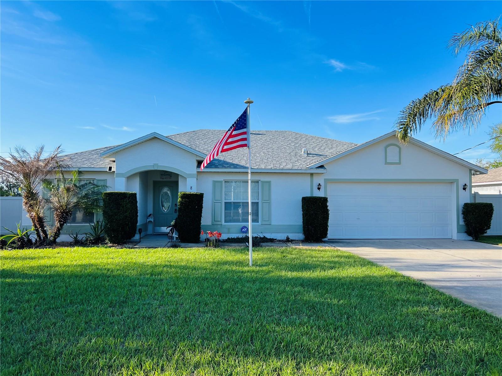 8 Firethorn Lane, FL