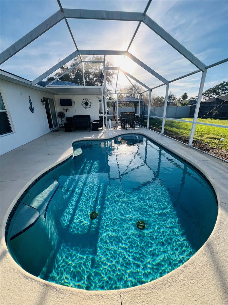 8 Firethorn Lane, FL