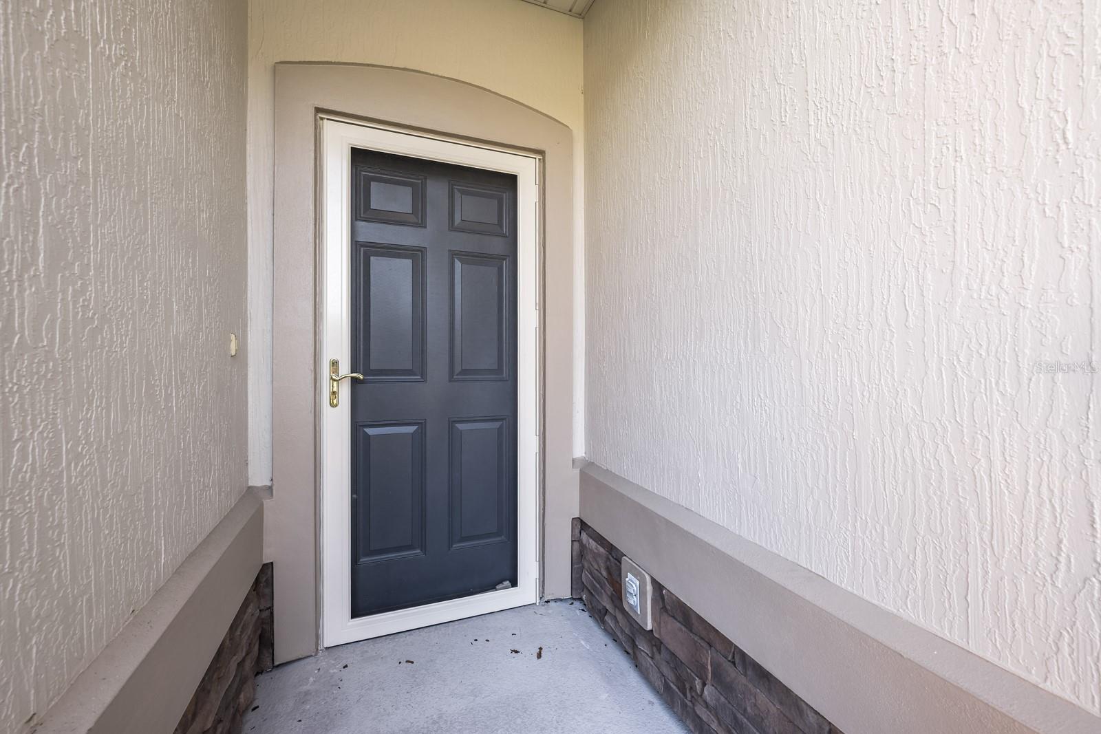 466 Wooded Crossing Circle, FL