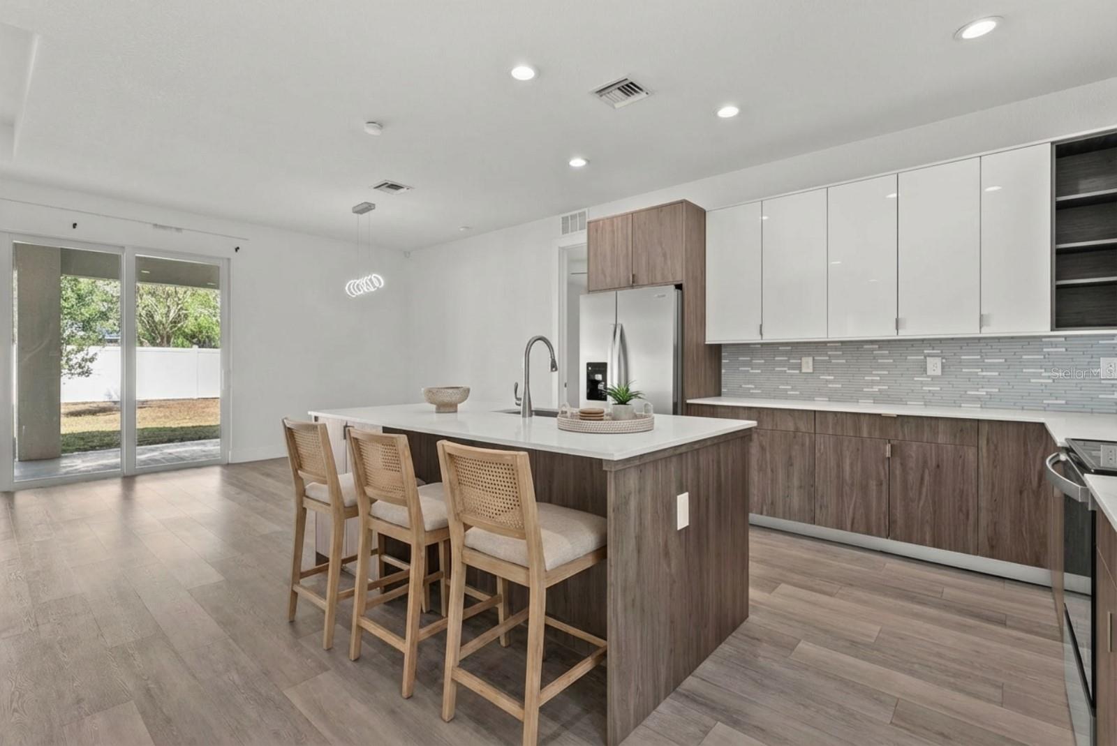 2711 Atwater Drive, FL