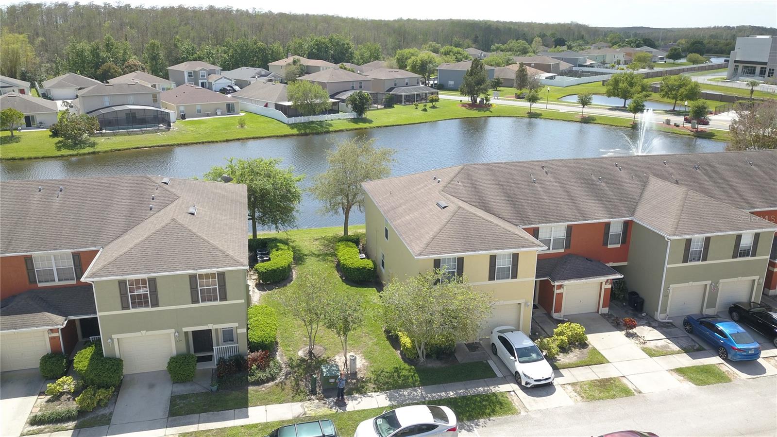 520 Cresting Oak Circle, FL
