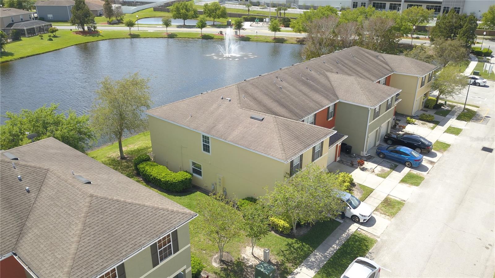 520 Cresting Oak Circle, FL
