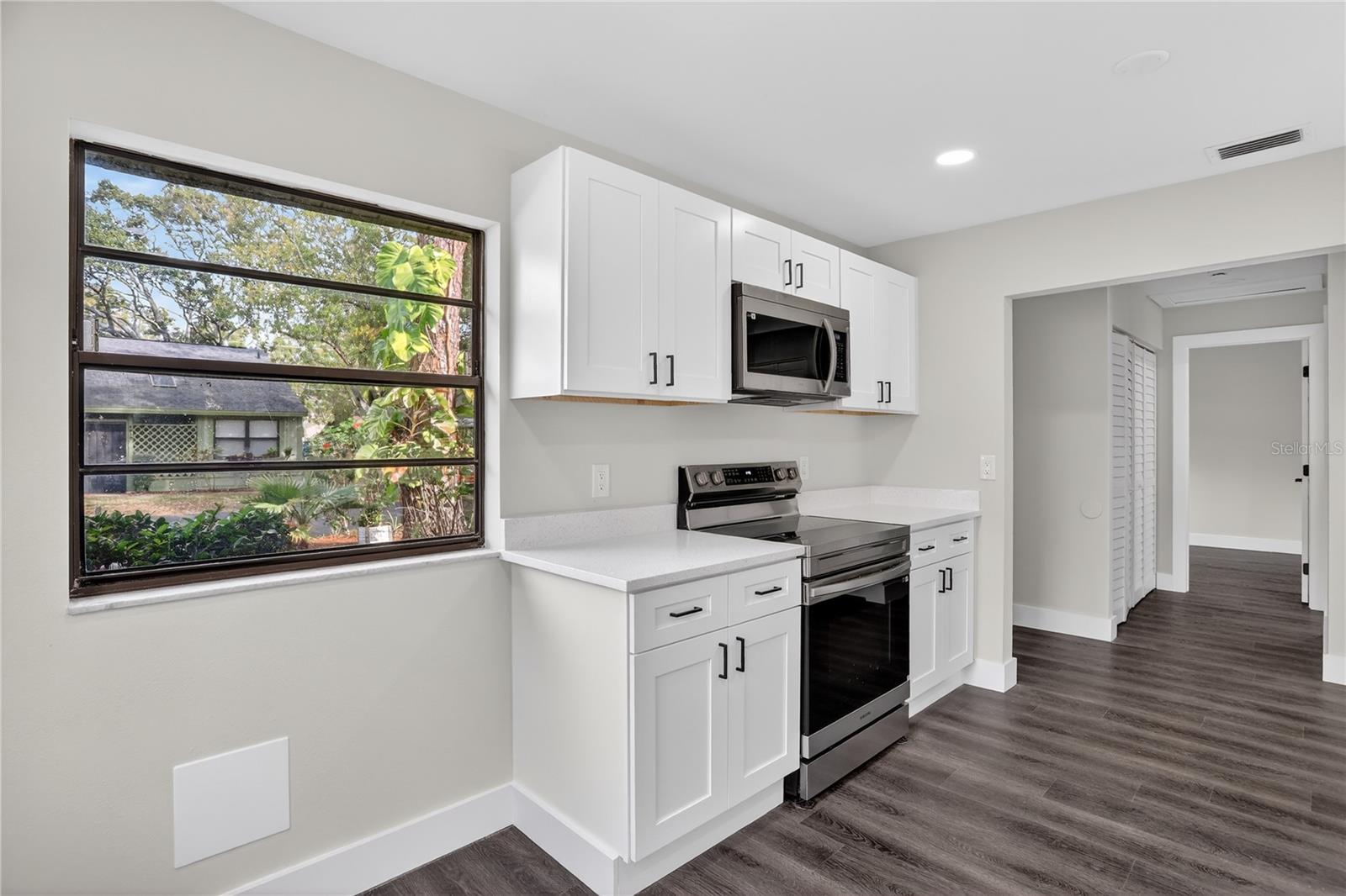 5014 Barrington Circle, FL