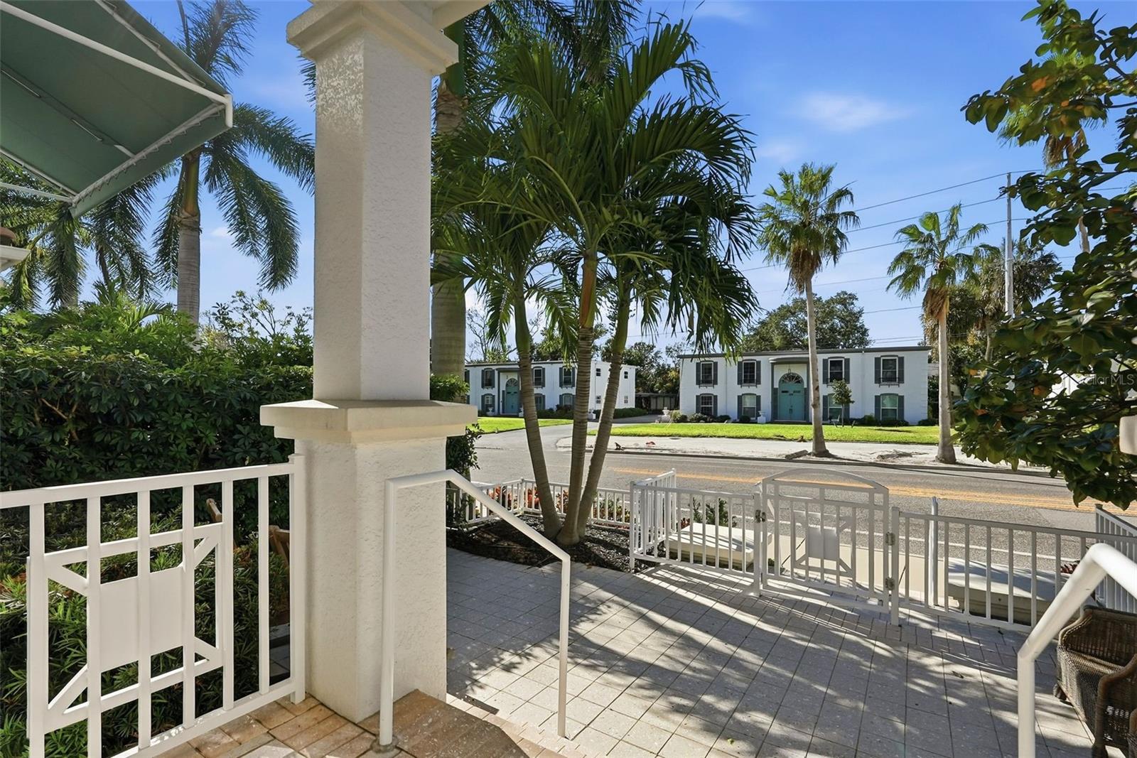 1325 Snell Isle Boulevard, FL