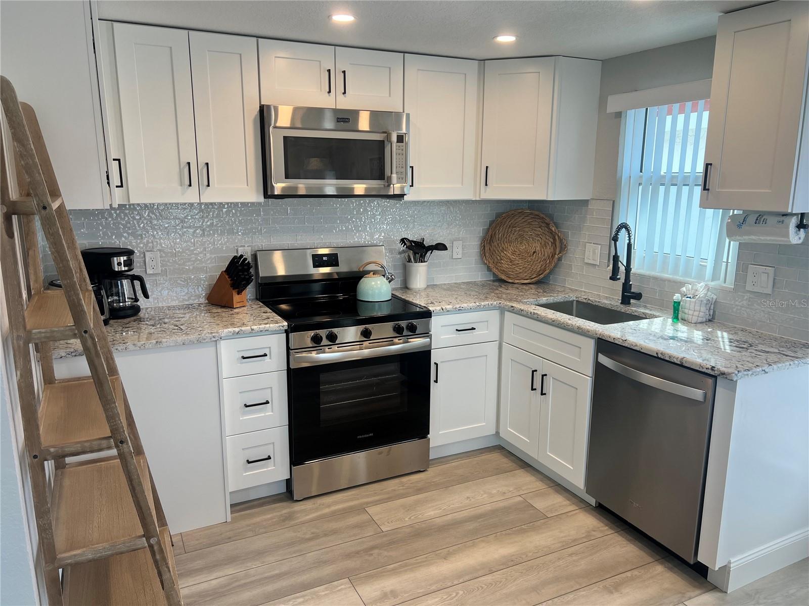 6154 Midnight Pass Road, FL