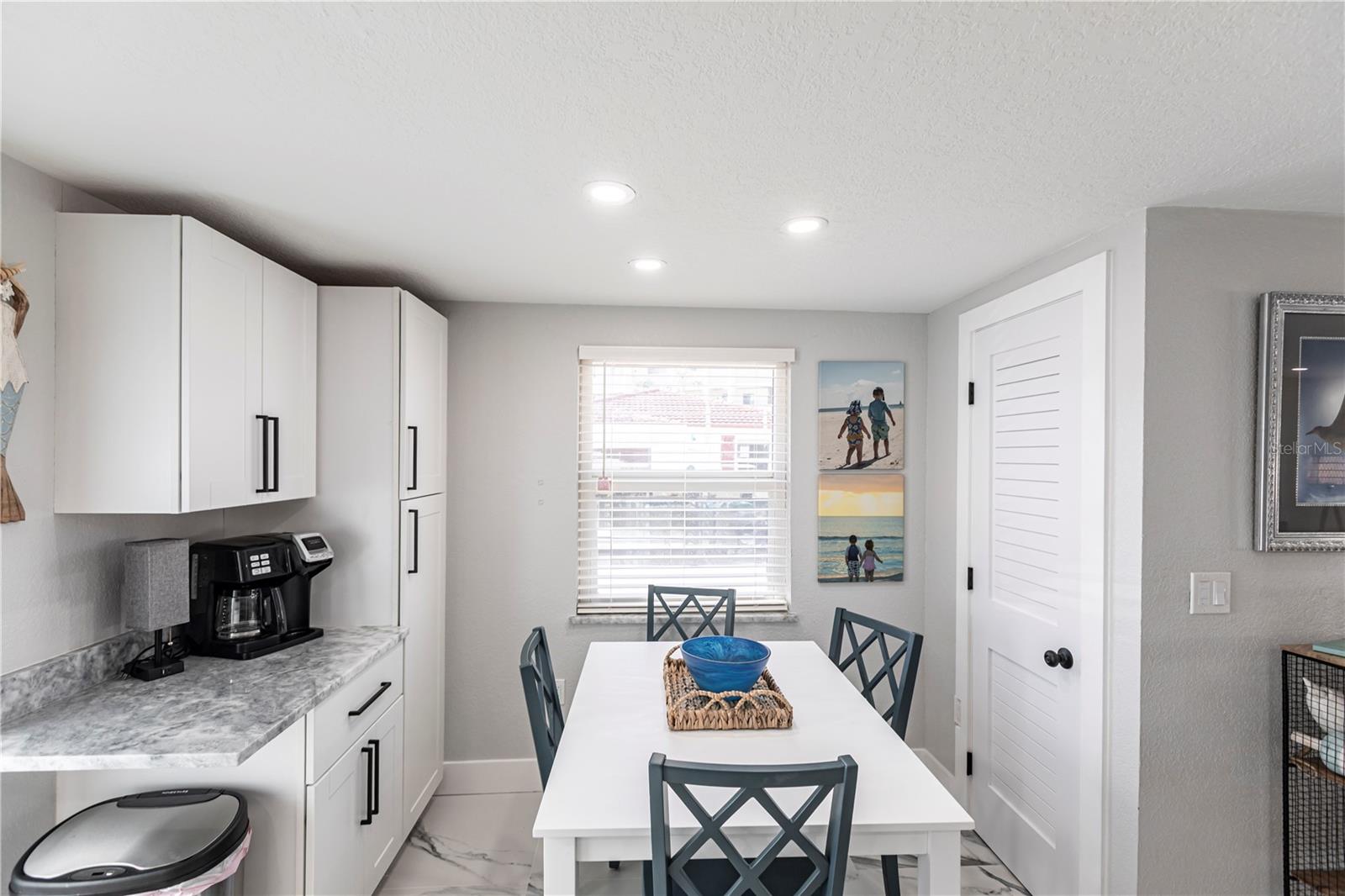 6154 Midnight Pass Road, FL