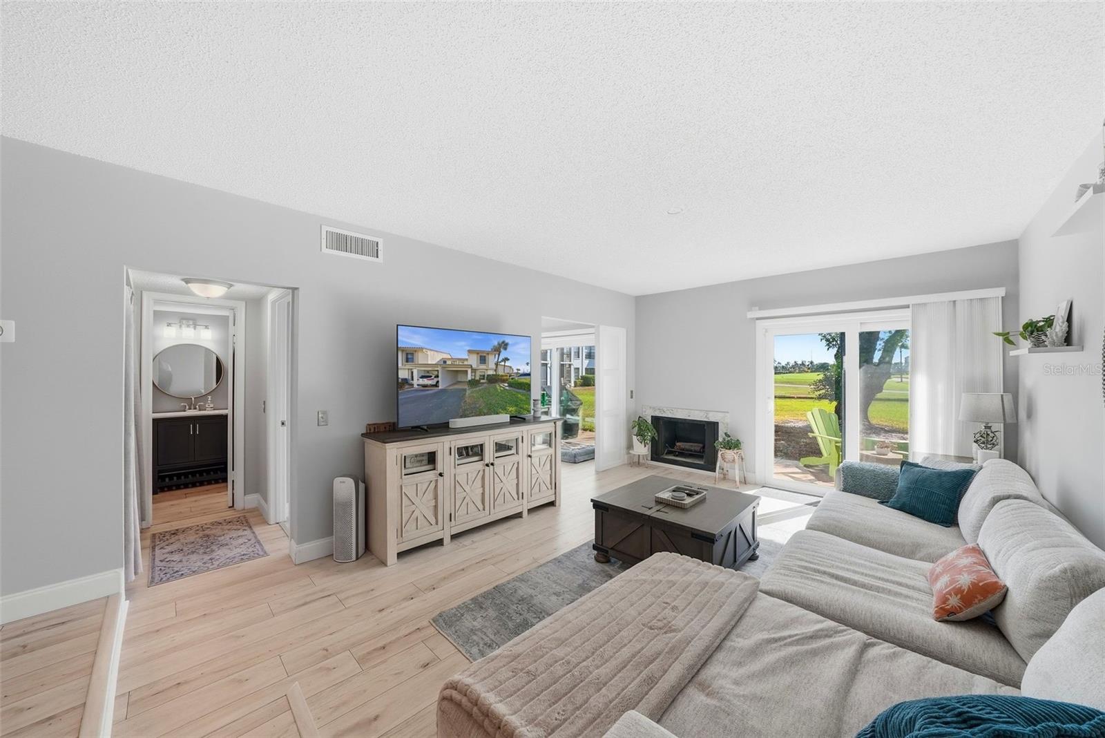 6260 Sun Boulevard, FL