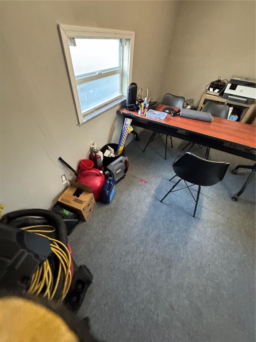 1050 Nursery Road, FL