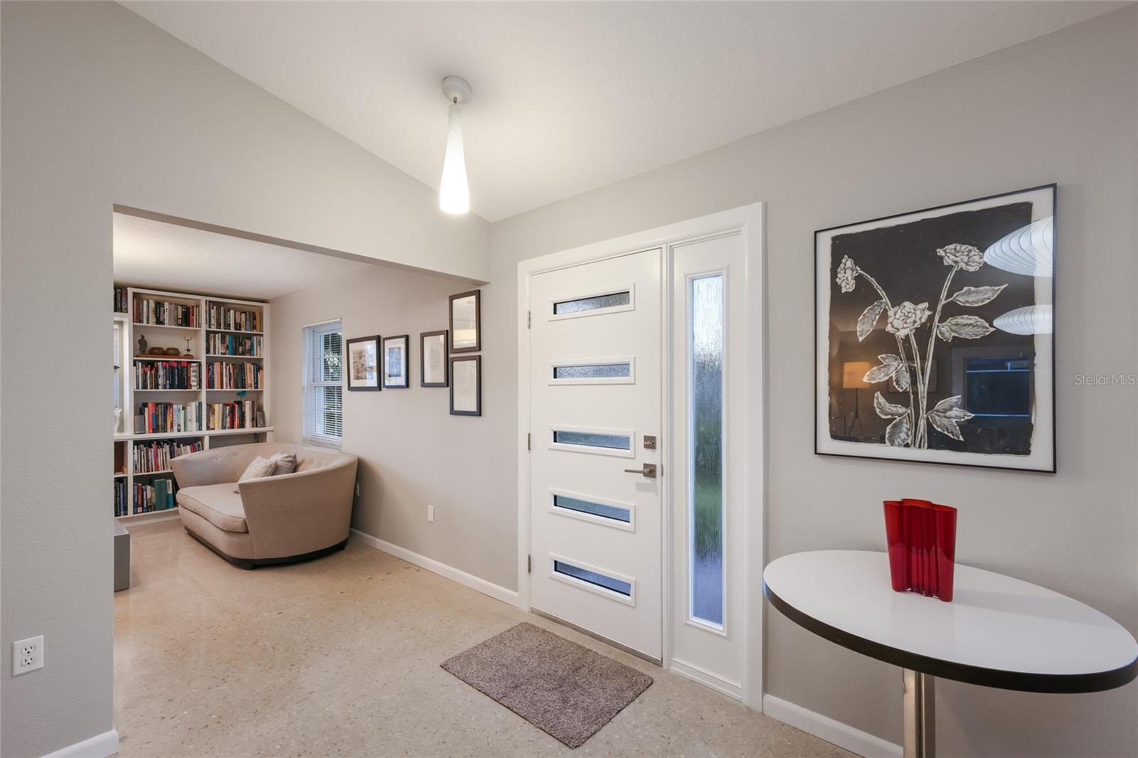 428 Sapphire Drive, FL