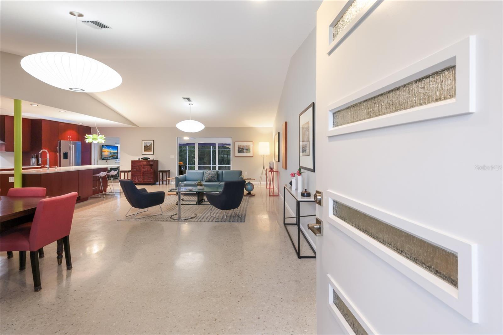 428 Sapphire Drive, FL