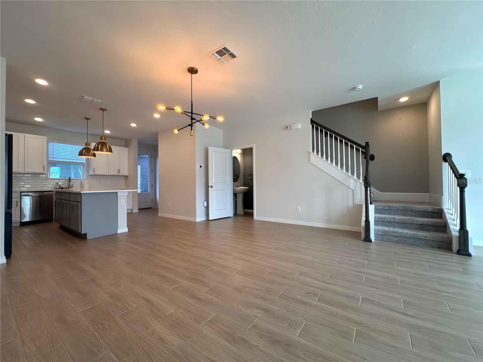 2962 Voyager Avenue, FL