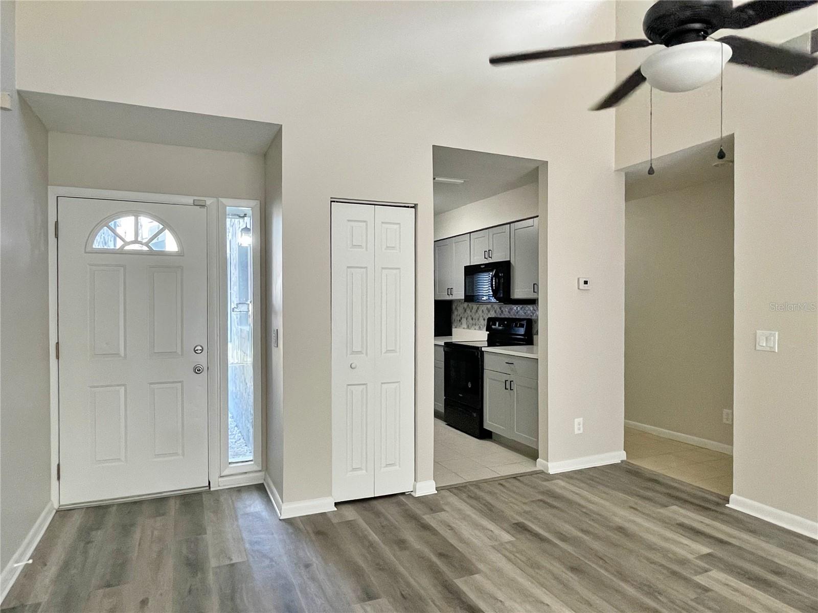 702 Saint Matthew Circle, FL