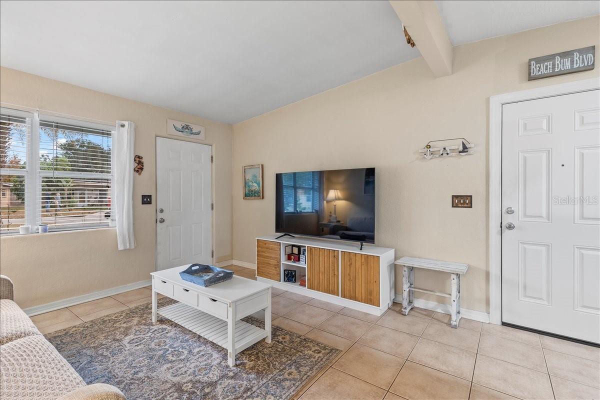 450 Card Avenue, FL