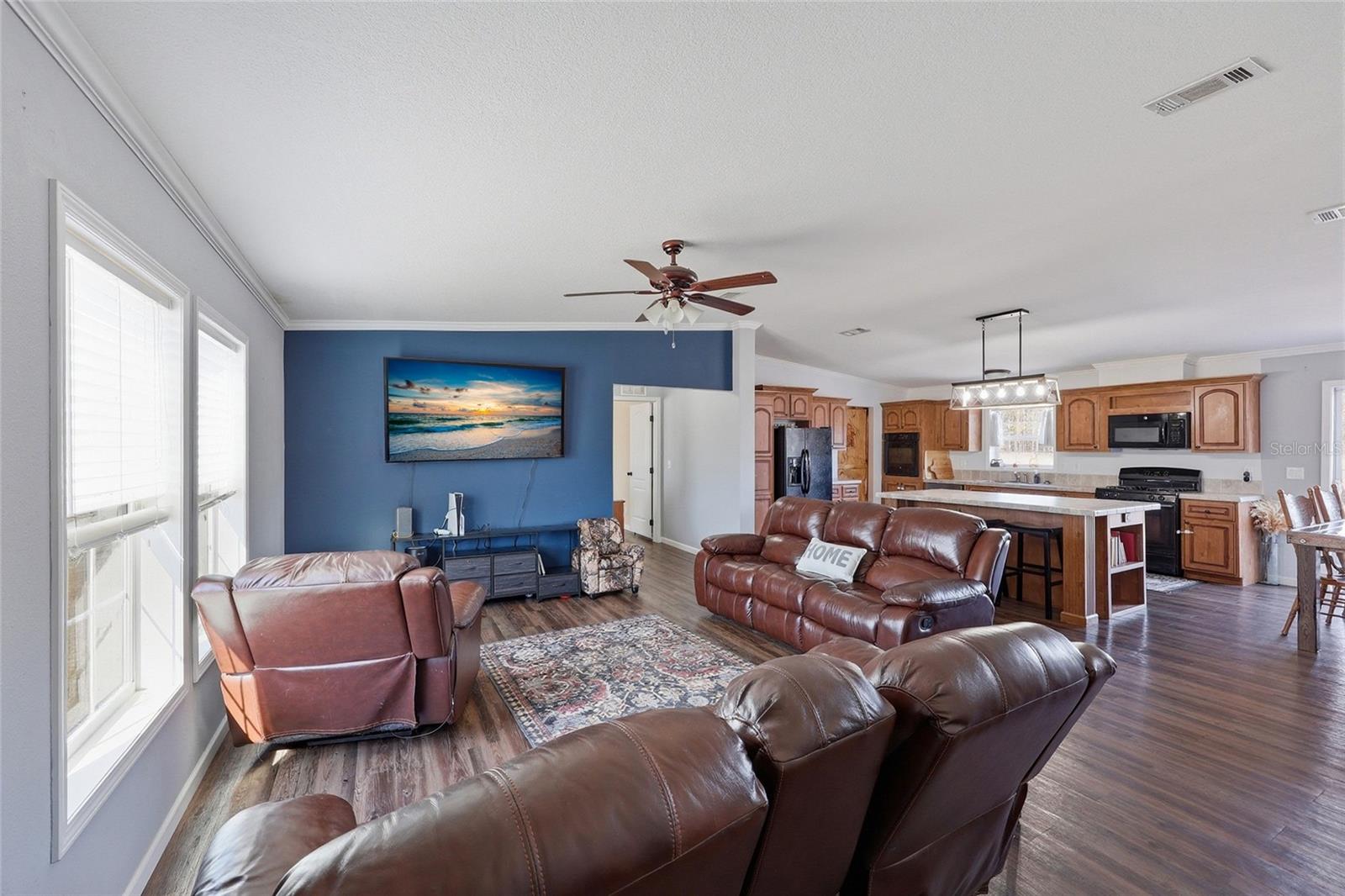 2400 5th Street, FL