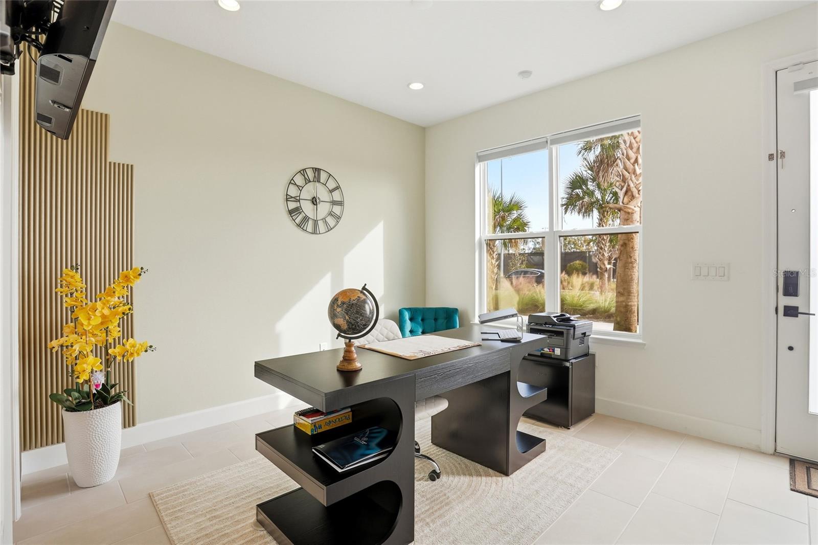 2038 Packing District Way, FL