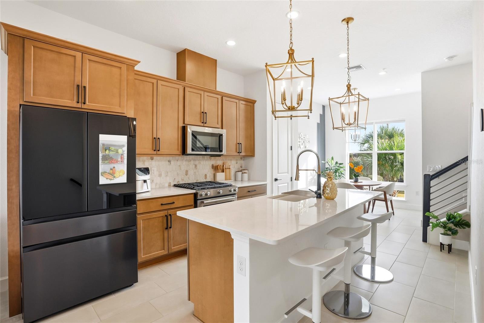 2038 Packing District Way, FL
