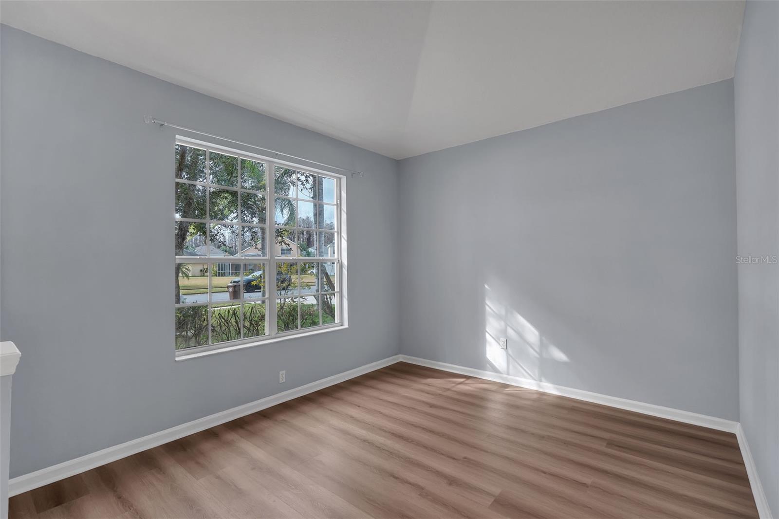3249 Falcon Point Drive, FL