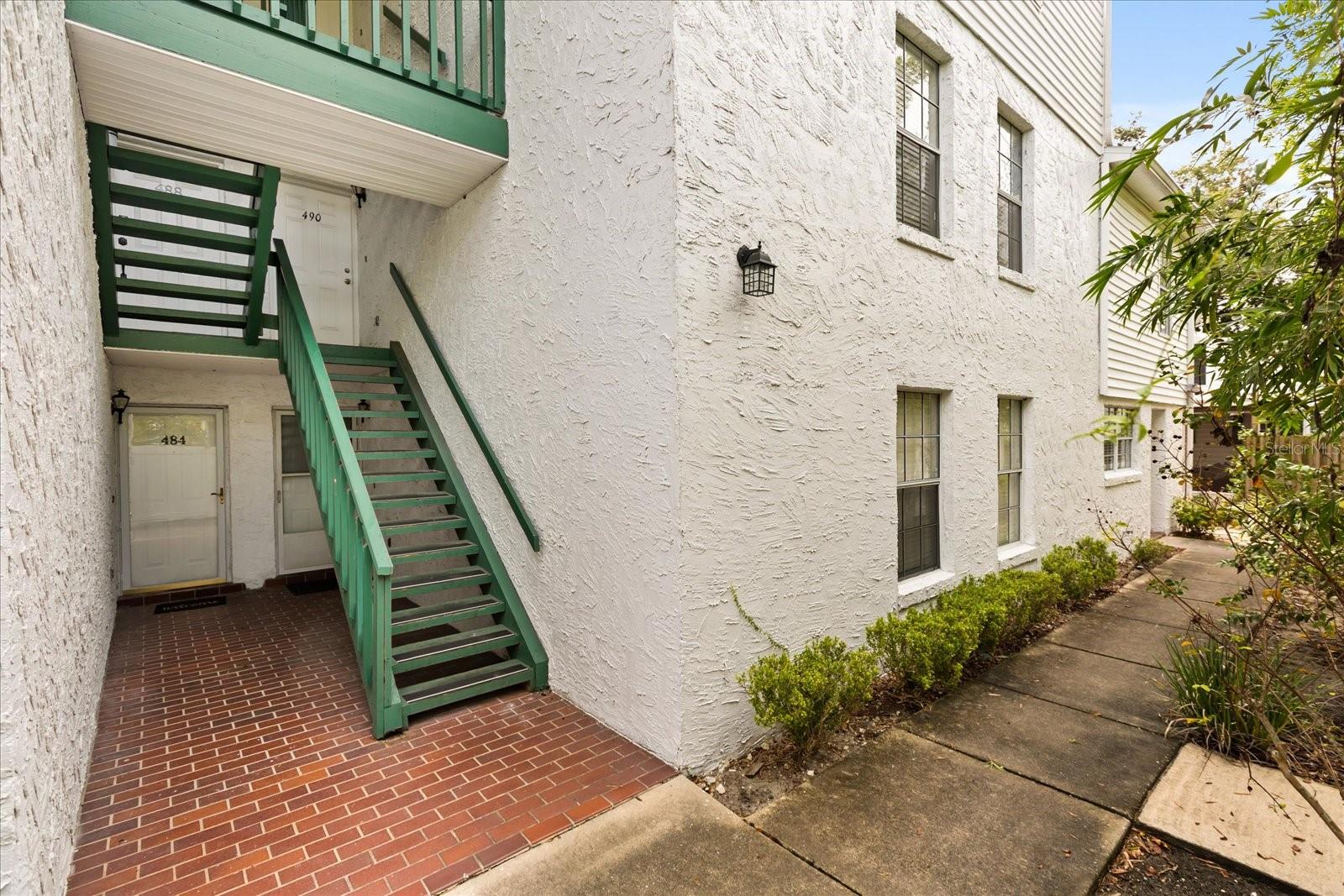 494 Par Street, FL