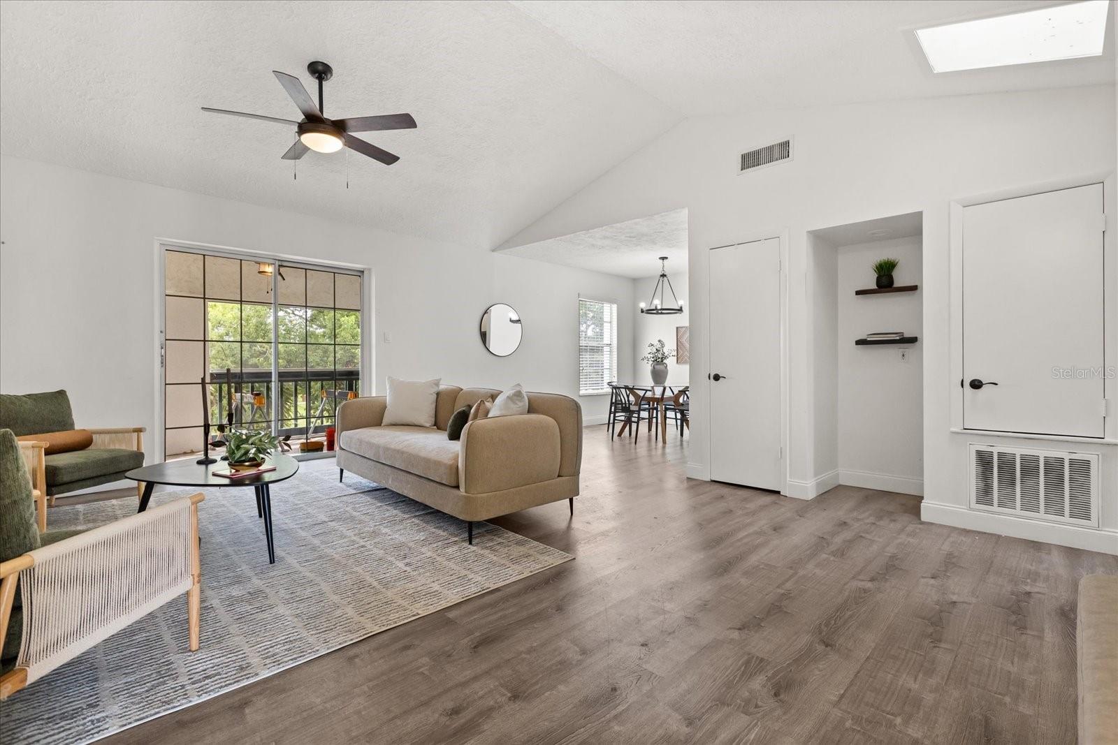 494 Par Street, FL