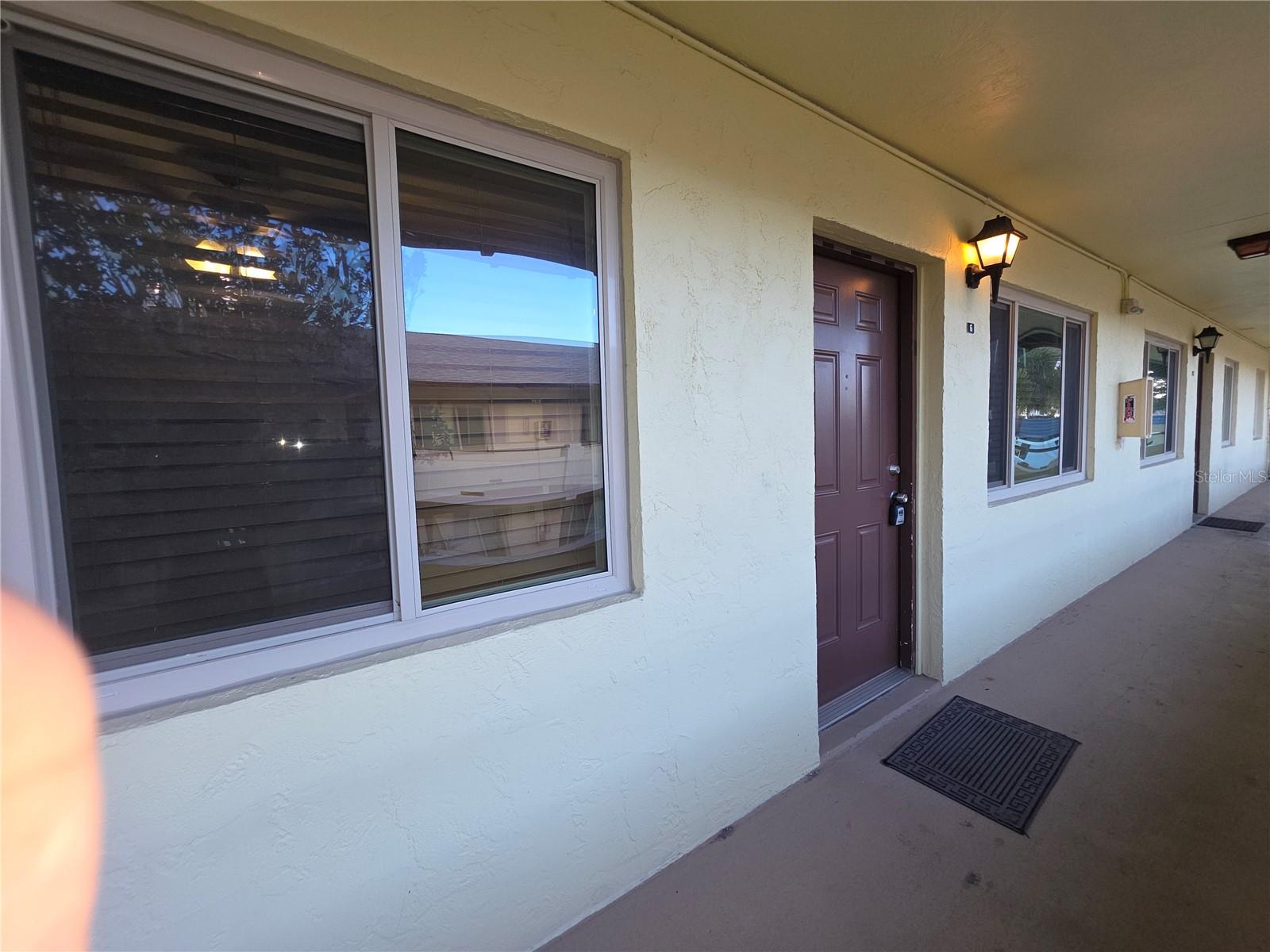 400 Oakridge Boulevard, FL