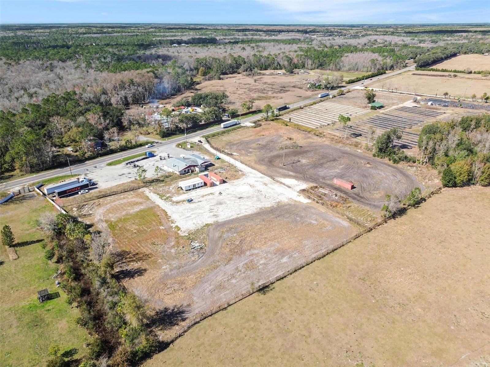 3824 State Road 33, FL