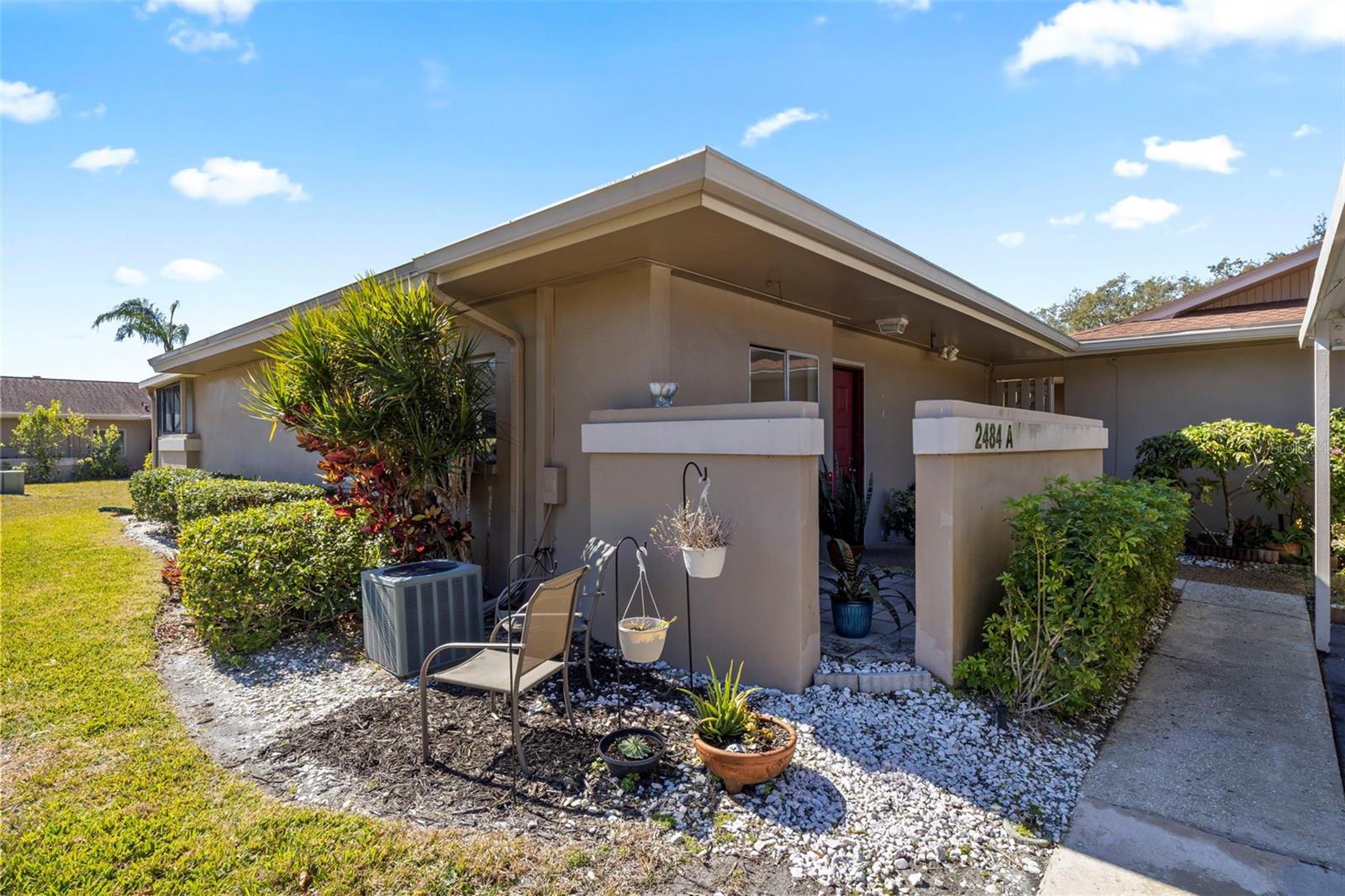 2484 Laurelwood Drive, FL