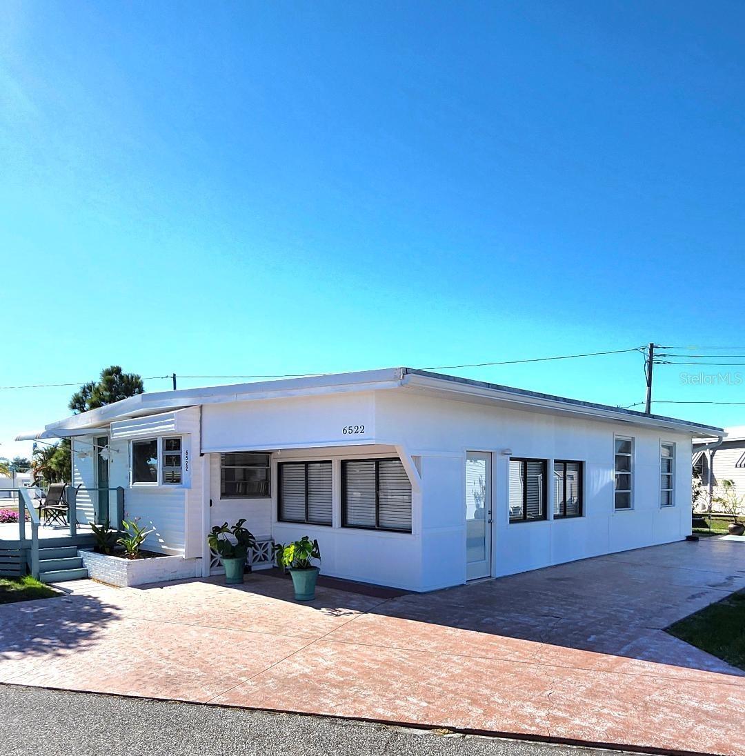6522 Massachusetts Street, FL