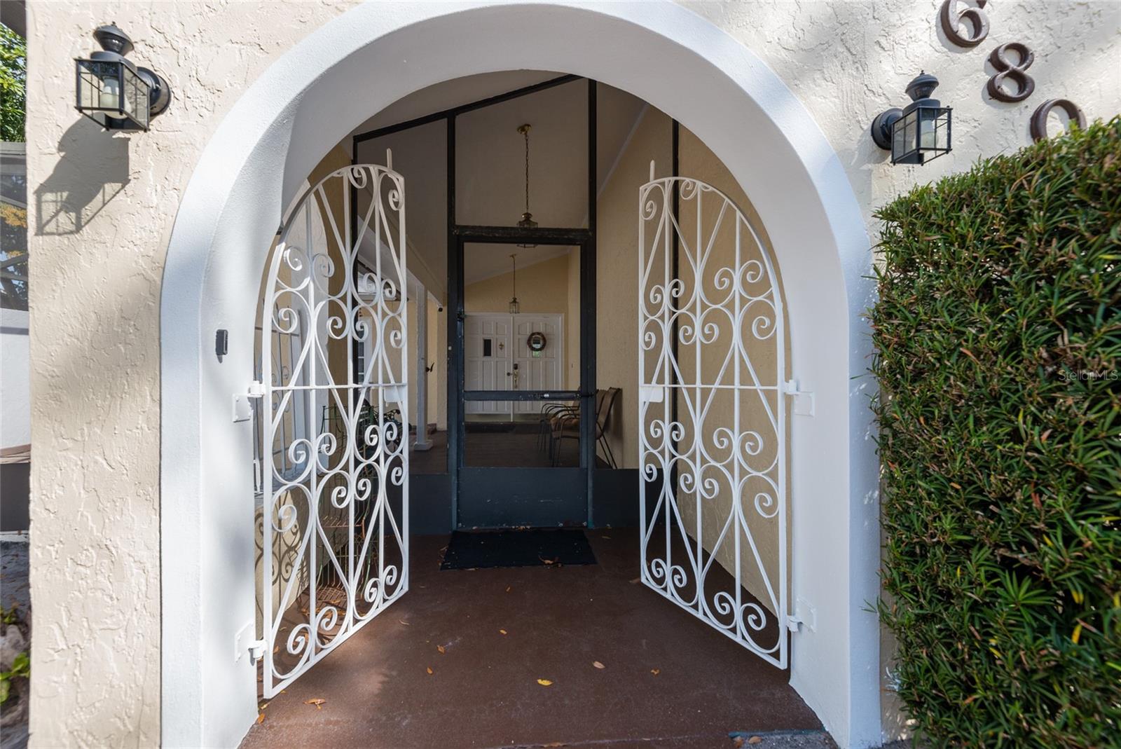 6809 Twelve Oaks Boulevard, FL
