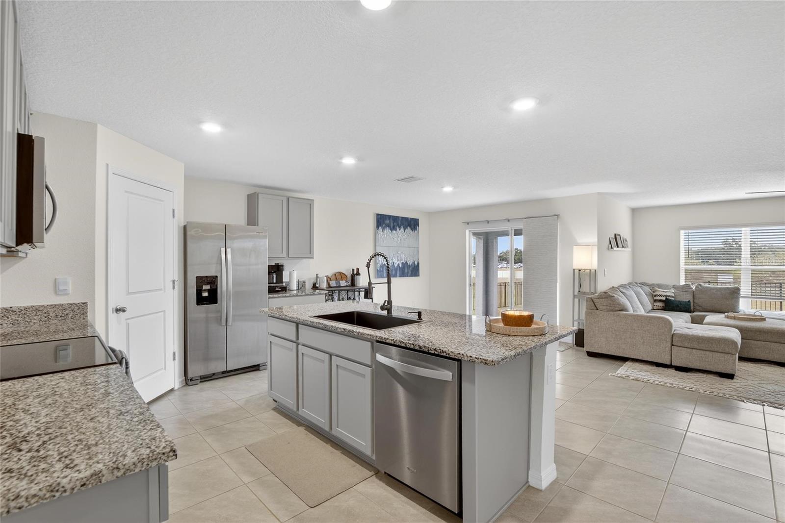 7511 Rosewood Garden Loop, FL